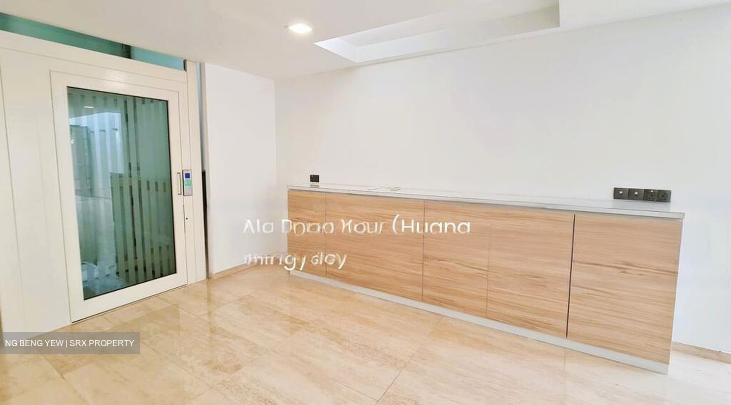 Jalan Elok (D9), Terrace #466760711